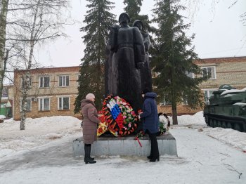 Воинский долг - честь и судьба!